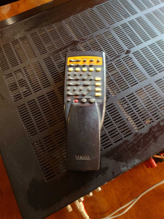 Усилвател Yamaha