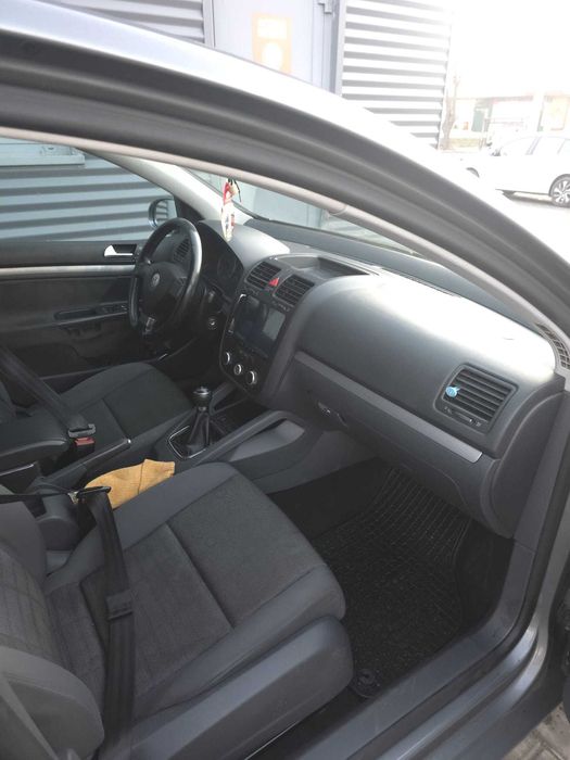 Vand Volkswagen Golf 5 1.6MPI