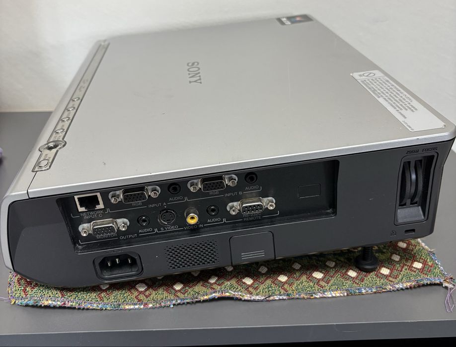 Проектор Sony 3LCD