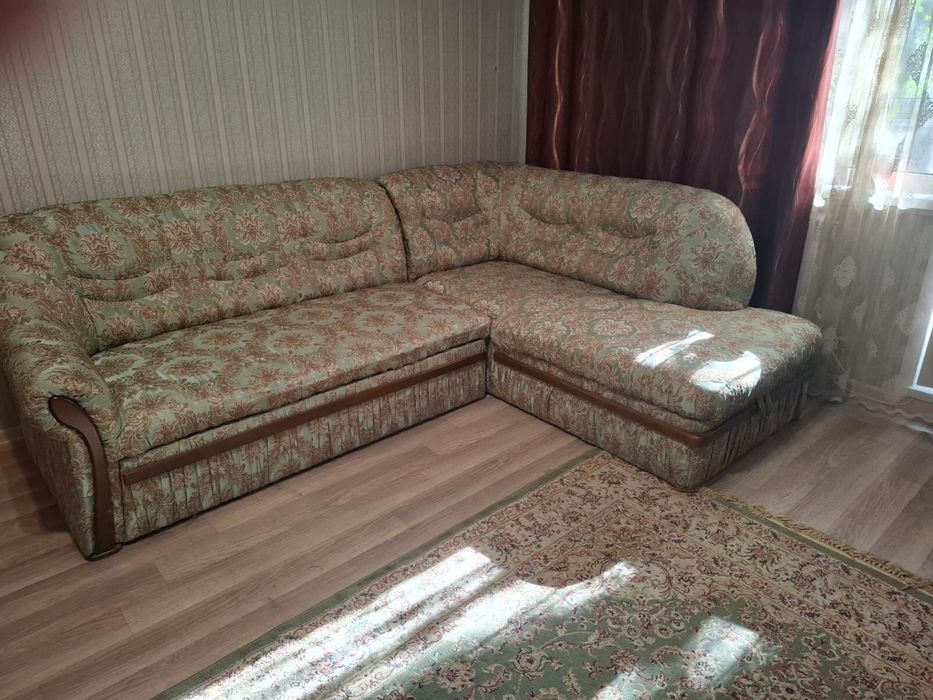 Продам угловой диван