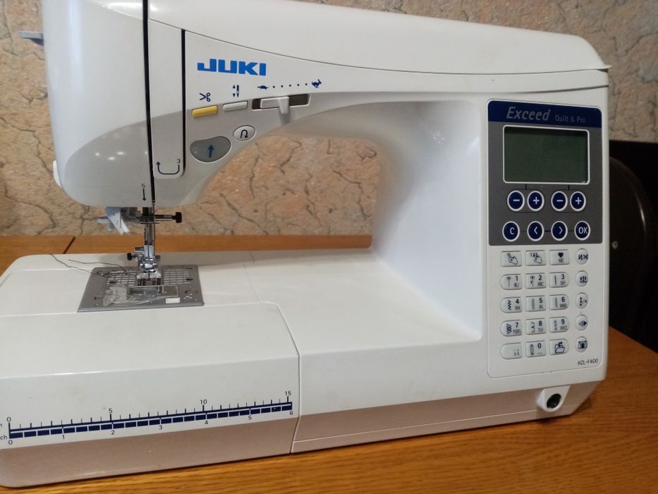 СРОЧНО Швейная машина с электронным управлением JUKI + оверлок в под