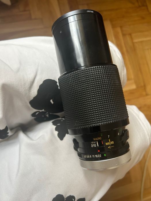 Vând obiectiv Canon