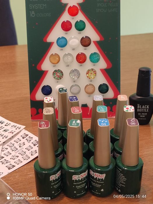 Гел лакове и аксесоари