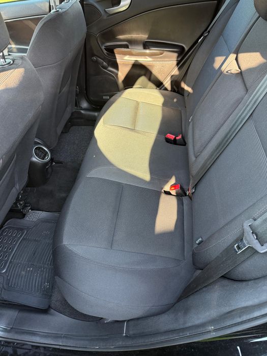 Vând  Alfa Romeo Giulita  an 2011 euro 5