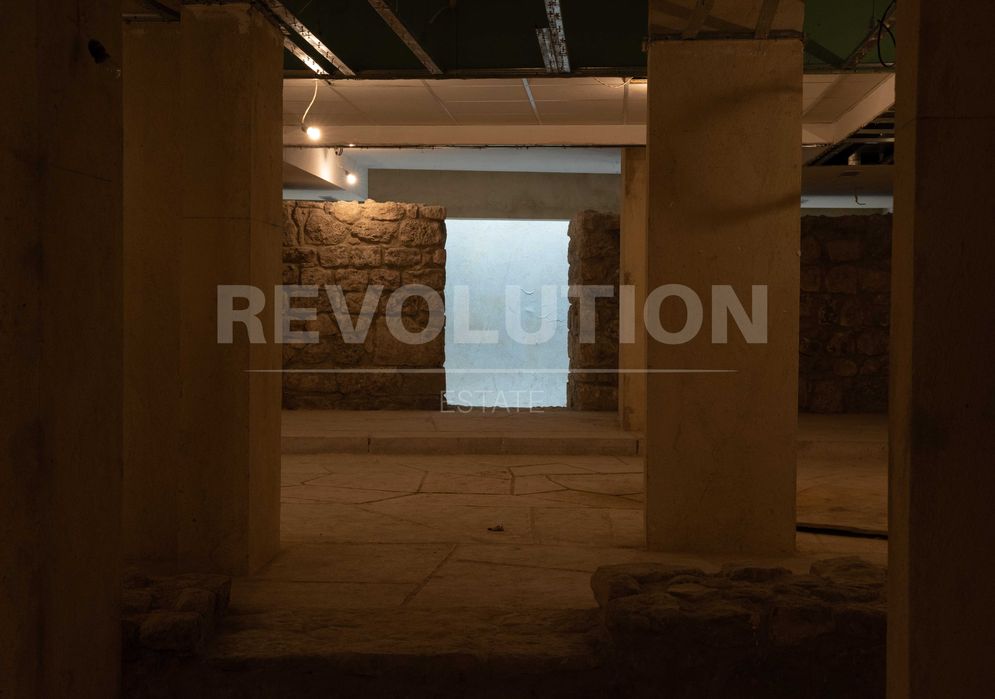 Продава се Офис в Варна, Гръцка махала - 213 кв.м за 1403 €/кв.м - Снимка #5