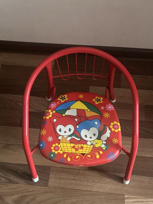 Десткий стульчик