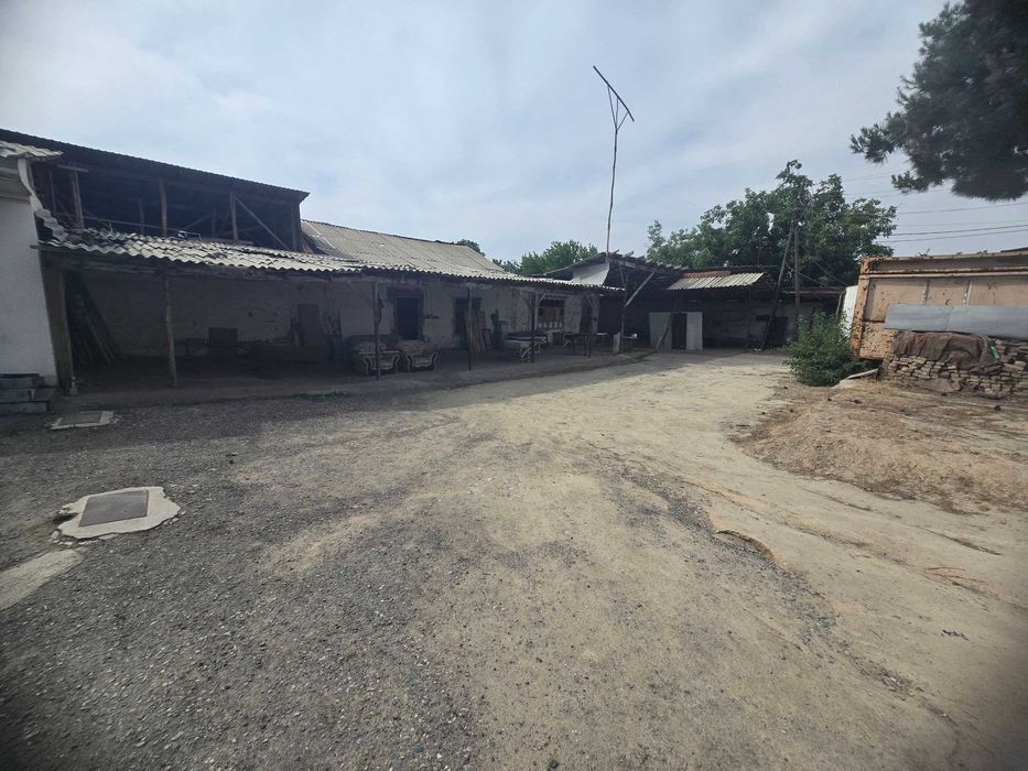 Bino ijaraga beriladi.Andijon shaxar xududidan/