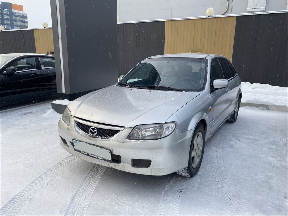 Mazda 323 BJ 2002