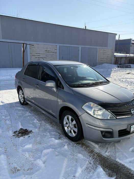 Продам автомашину Ниссан