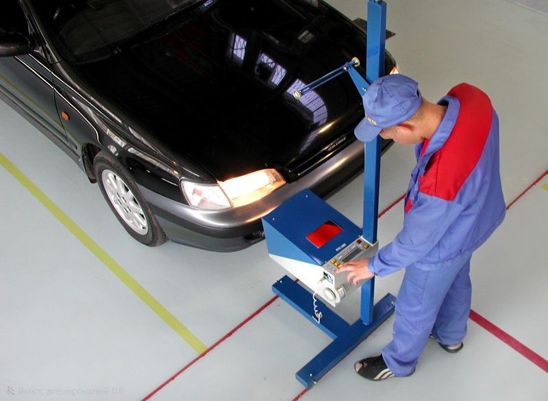 Регулиране на фаровете на професионален стенд