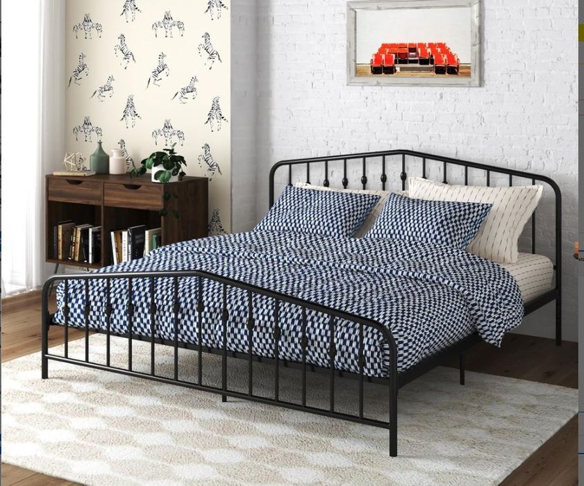 Черно метално легло 180/200см  налични 1 бр