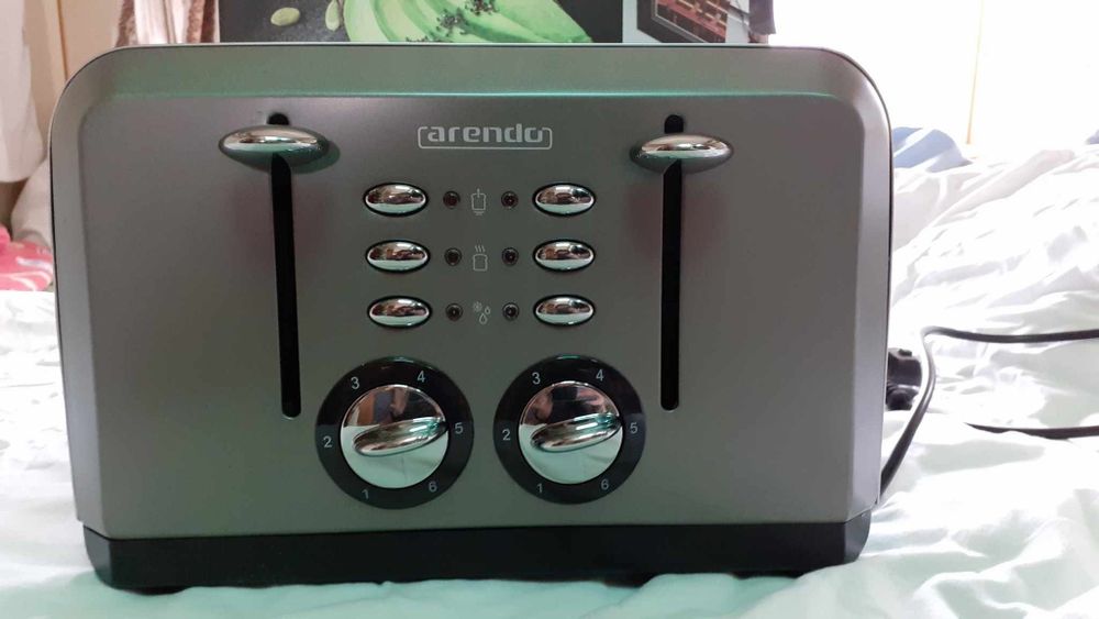Тостер за 4 филии