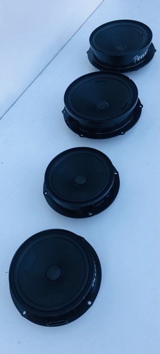 Boxe  st /dr fata / spate Passat B8 2015-2020