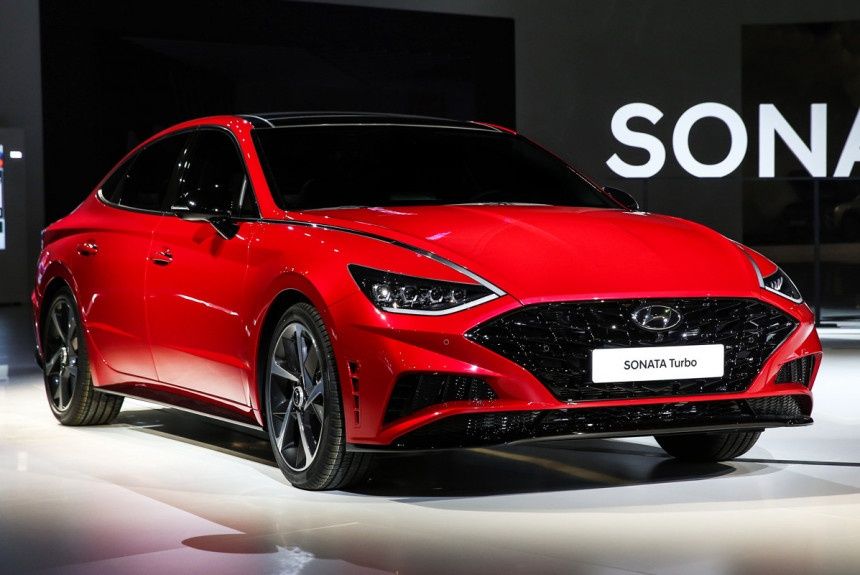 Стекло  лобовое Hyundai sonata