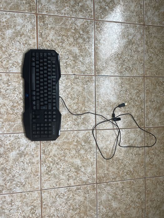 Aula гейминг клавиатура