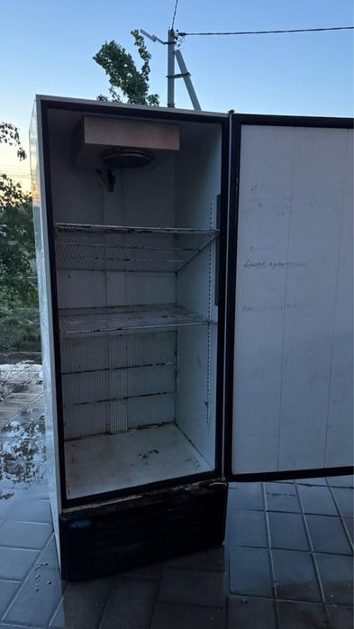 Продам холодильник