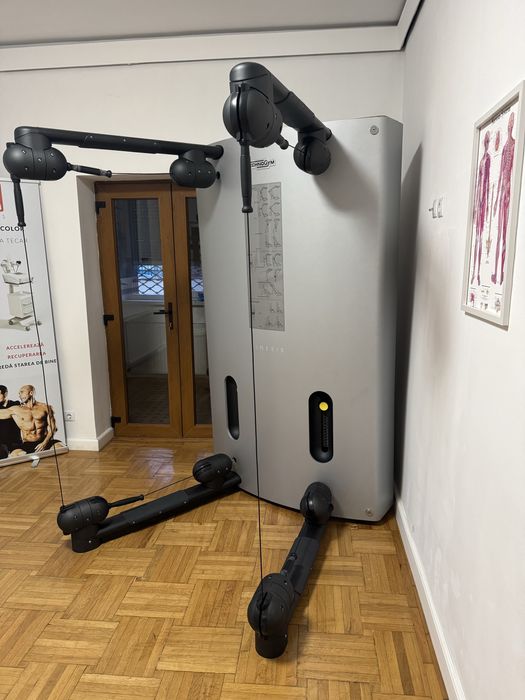 Aparat multufunctional fitness tehnogym