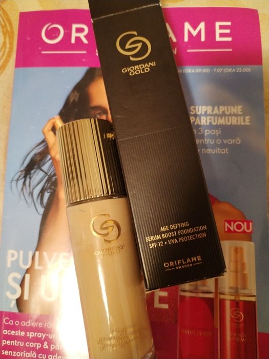 Fond de ten cu ser anti-îmbătrânire SPF 12 + UVA
