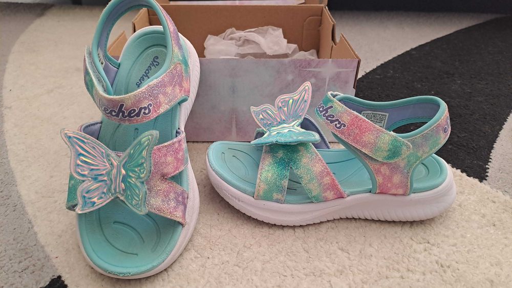 Оригинални светещи сандали Skechers