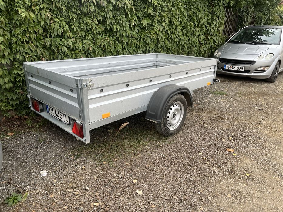 Inchiriez / închirieri remorci / remorca de închiriat/ tractari 24/24