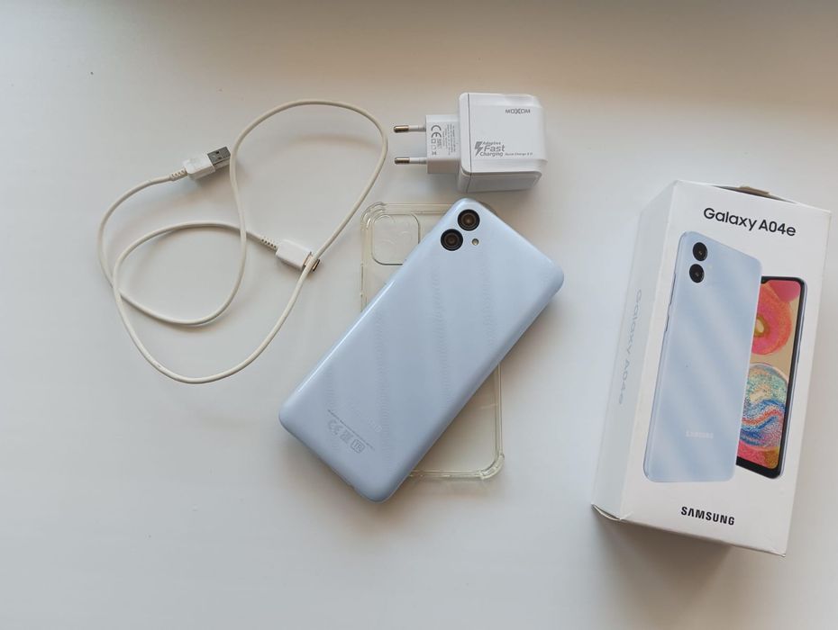Продам телефон Samsung a04e