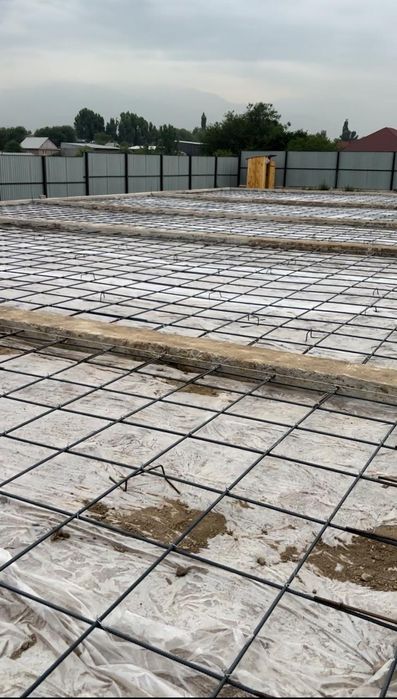 Заливаем бетон фундамент