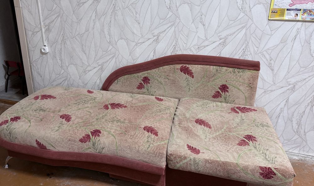 Продам подростковый диван