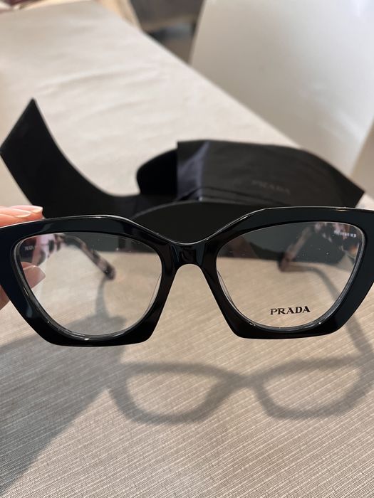 Диоптрични очила Prada