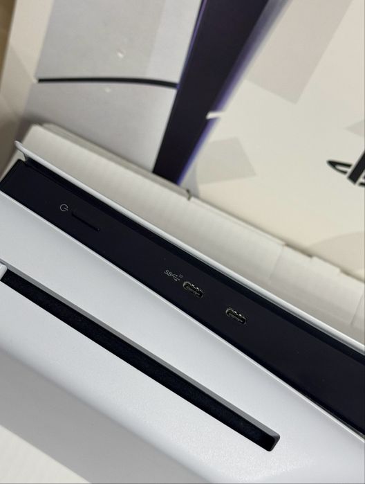 ***ЧИСТО НОВ 1TB Sony Playstation 5 SLIM OZONE Гаранция 2025г White