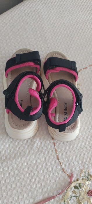 Обувь для девочки