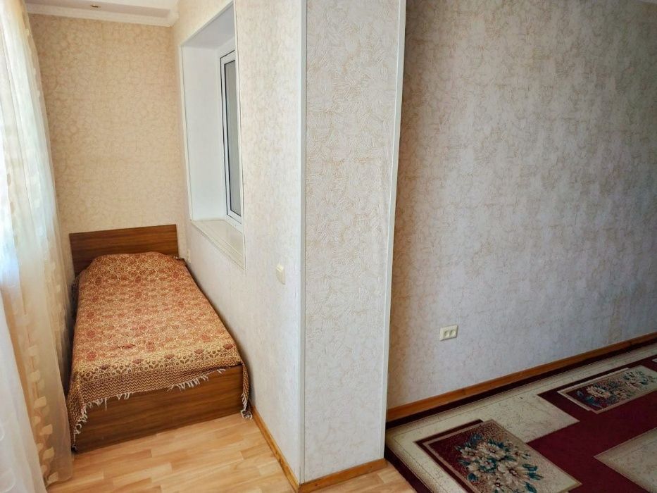 Аренда квартиры, посуточно. 2-комнатная квартира 2-й мкр 40-й дом.