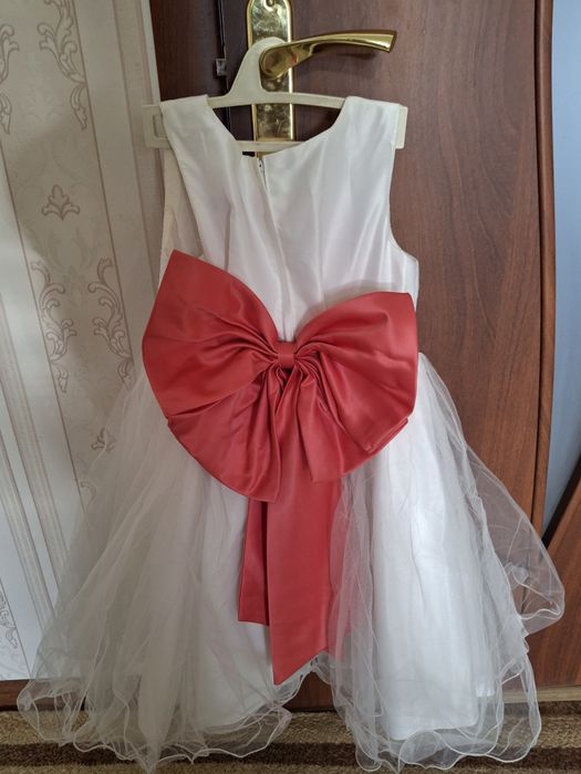 Продам бальное детское платье