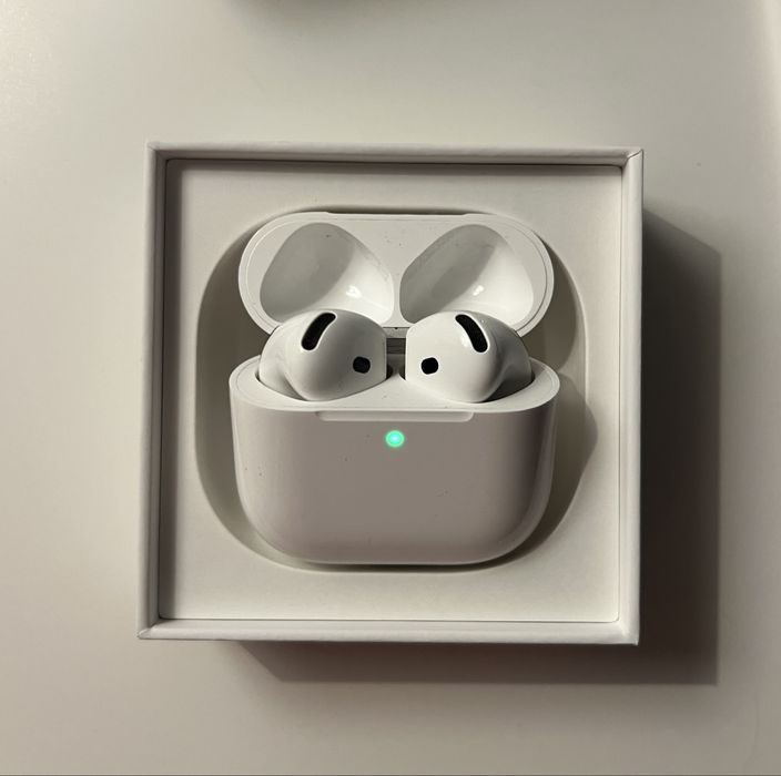 Airpods 4 2025.