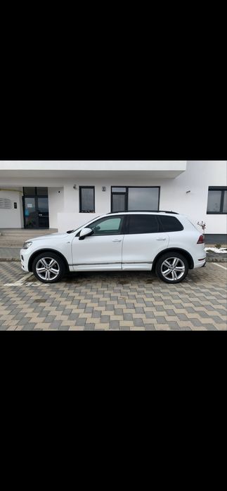VW Touareg R-line