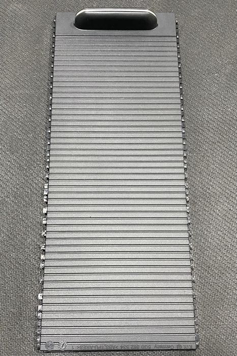 Golf 7  щоричка за поставката за чаши.