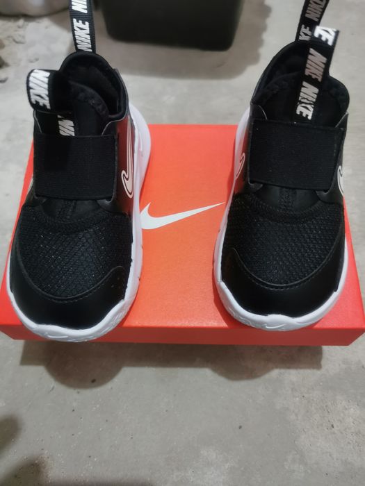 Маратонки Nike чисто нови са