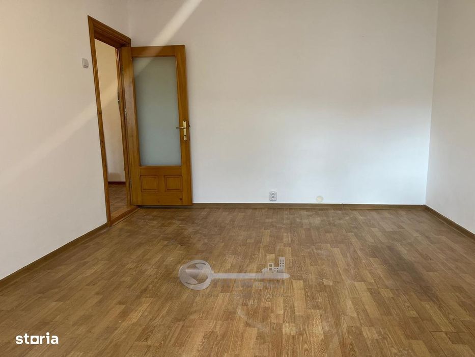 Apartament 3 camere decomandat- NICOLINA