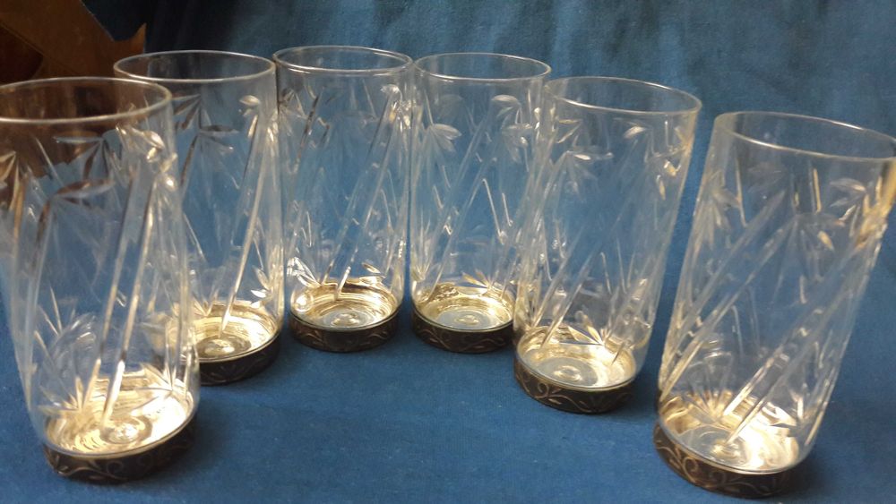 Хрустальные рюмки