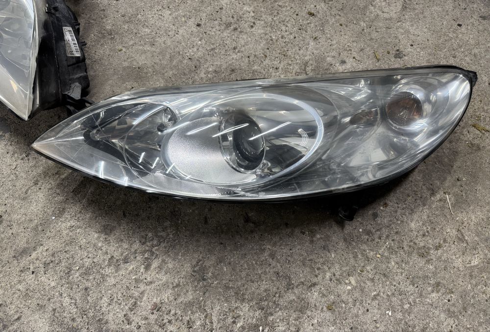 Фарове за Peugeot 407