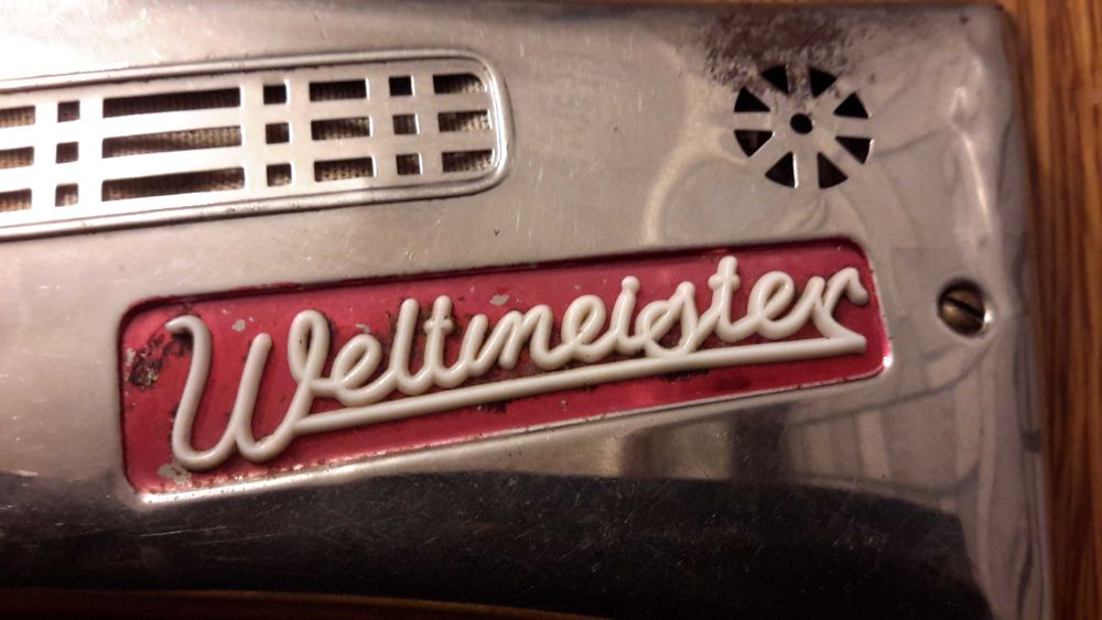 Стара хармоника има забележи