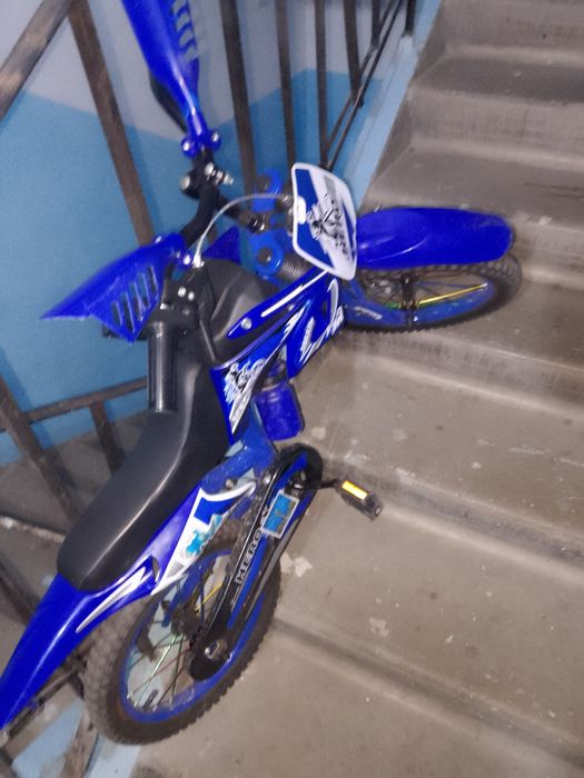 Велосипед детский 5-6л