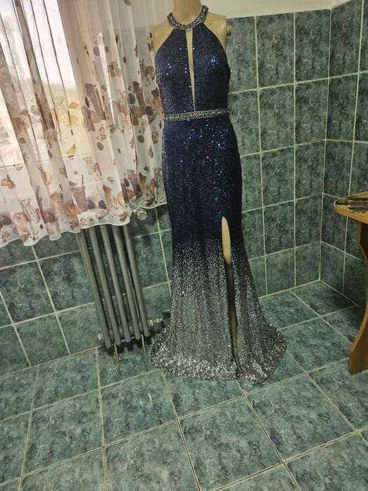 Vând Rochie de seară-Sirenă