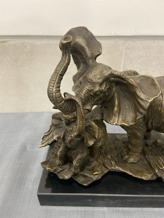 Elefanti ,bronz masiv 22/23 cm