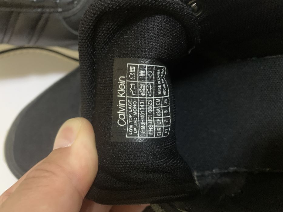 Calvin Klein sotiladi 41