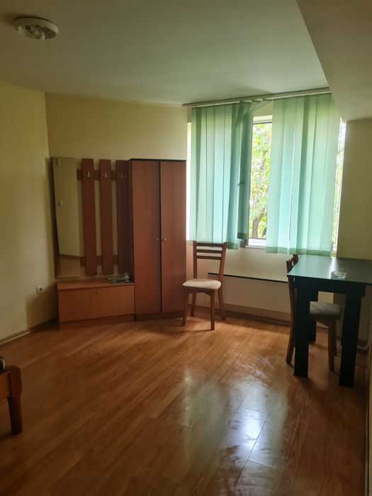 Дава се под наем Четиристаен апартамент в Благоевград, Идеален център - 100 кв.м за 255 € - Снимка #9