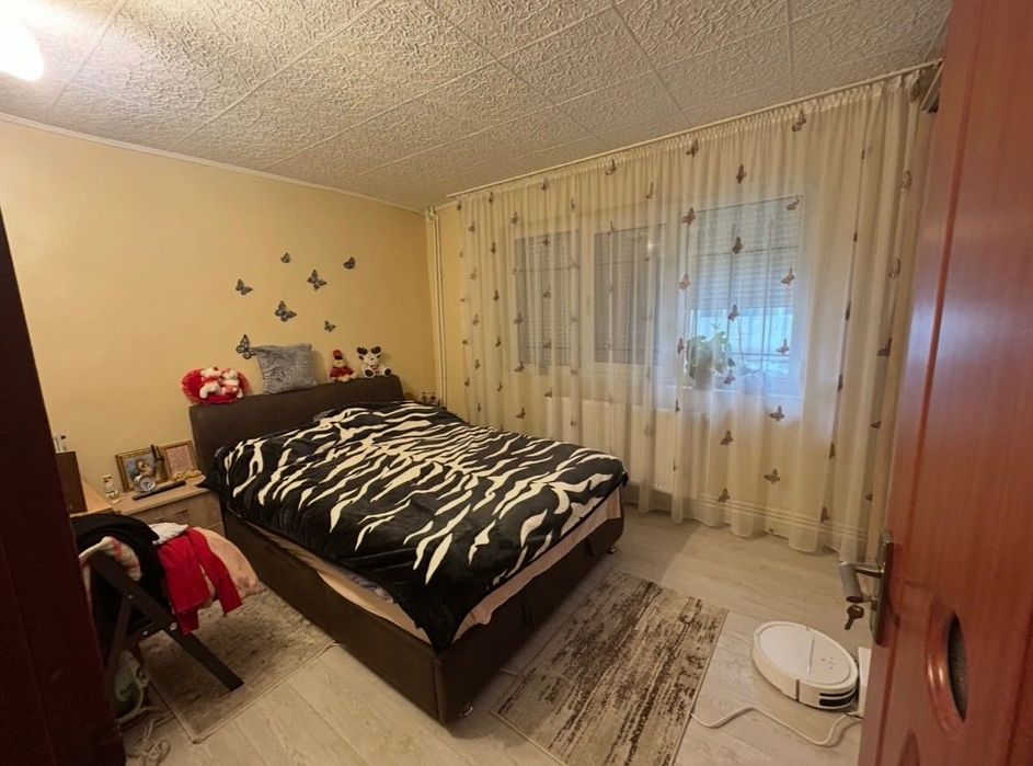 Apartament 2 camere semidecomandat