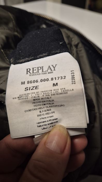 Якето е на марката Replay и е от серията "One Off II".
​Тъй като е час