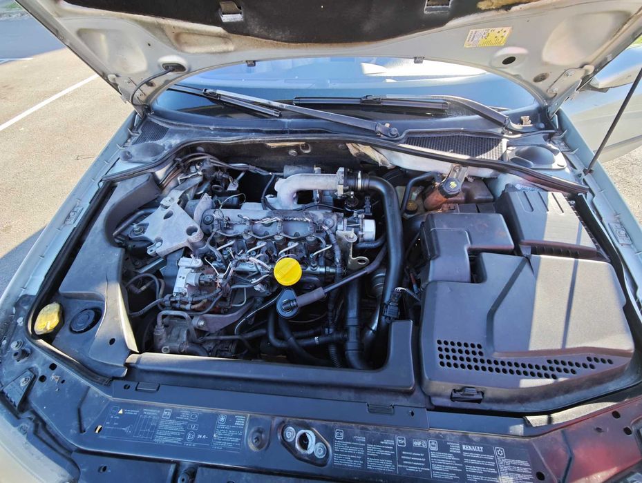 Renault Laguna на части