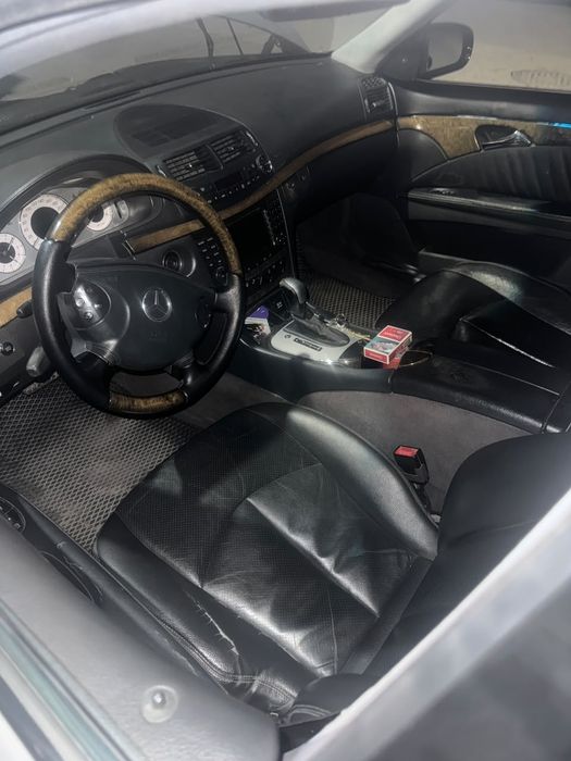 Мерседес Е500 AMG