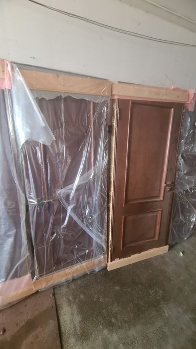 Продам двери б/у